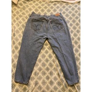 Vintage Levi’s 550 Classic Relaxed Tapered jeans